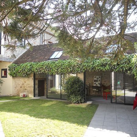 Le Nid D'Hirondelles Bed & Breakfast Perthes-en-Gatinais Екстериор снимка