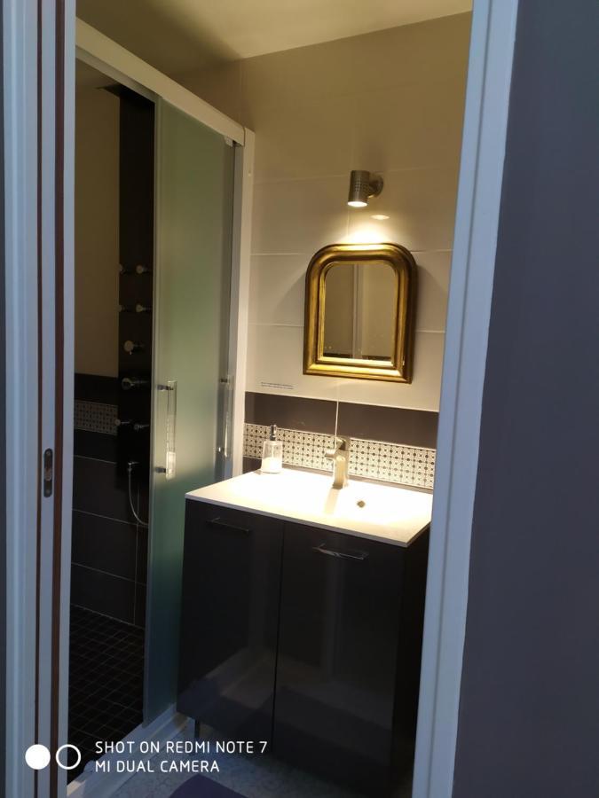 Le Nid D'Hirondelles Bed & Breakfast Perthes-en-Gatinais Екстериор снимка